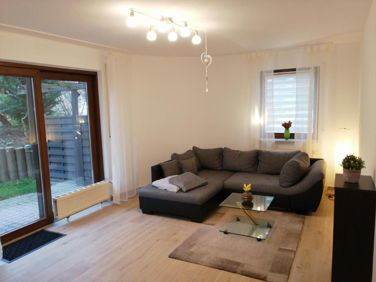 Ebenerdige Ferienwohnung Mit Grosser Terrasse In Der Naehe Des Waldes, Zum Wohlfuehlen Schoneck Kültér fotó