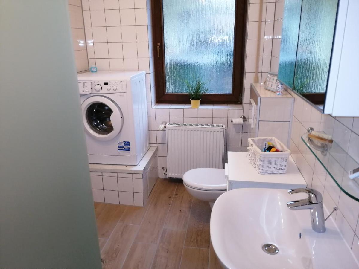 Ebenerdige Ferienwohnung Mit Grosser Terrasse In Der Naehe Des Waldes, Zum Wohlfuehlen Schoneck Kültér fotó